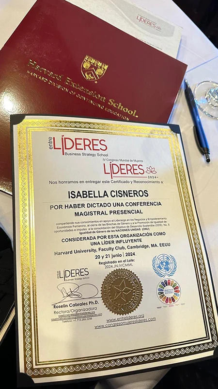 medios y mentores isabella cisneros 3